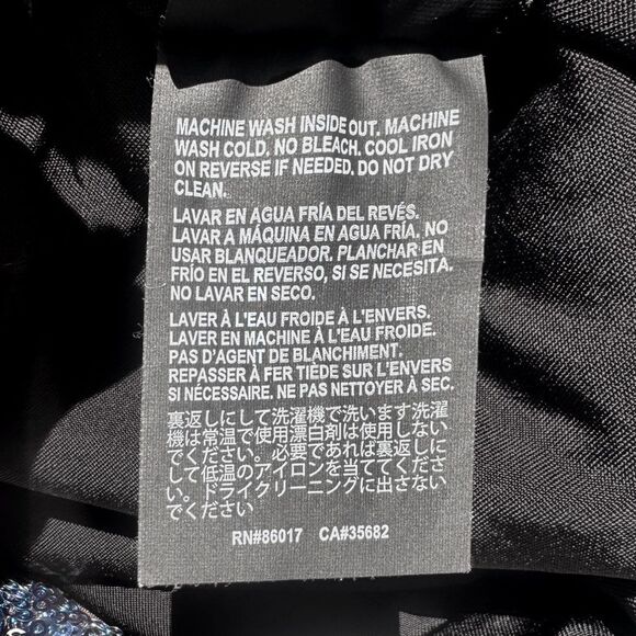 💥🆕💥 Bebe Sequin Bodycon Dress - Picture 13 of 13